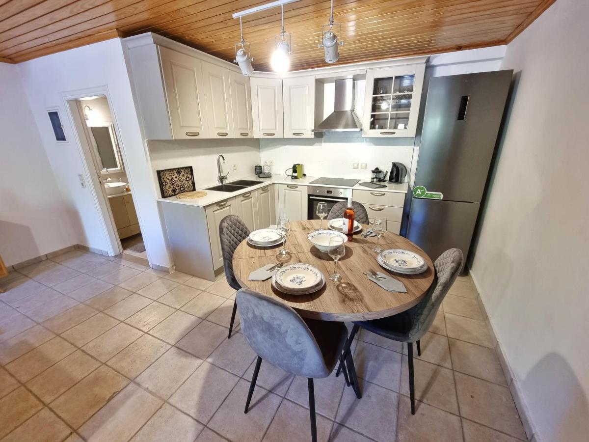 Вілла Karya Boutique Mansion Karia  Екстер'єр фото