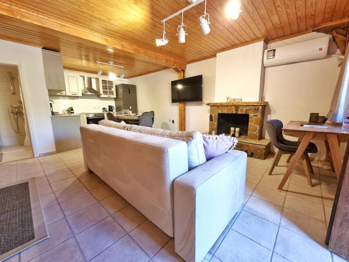Вілла Karya Boutique Mansion Karia  Екстер'єр фото