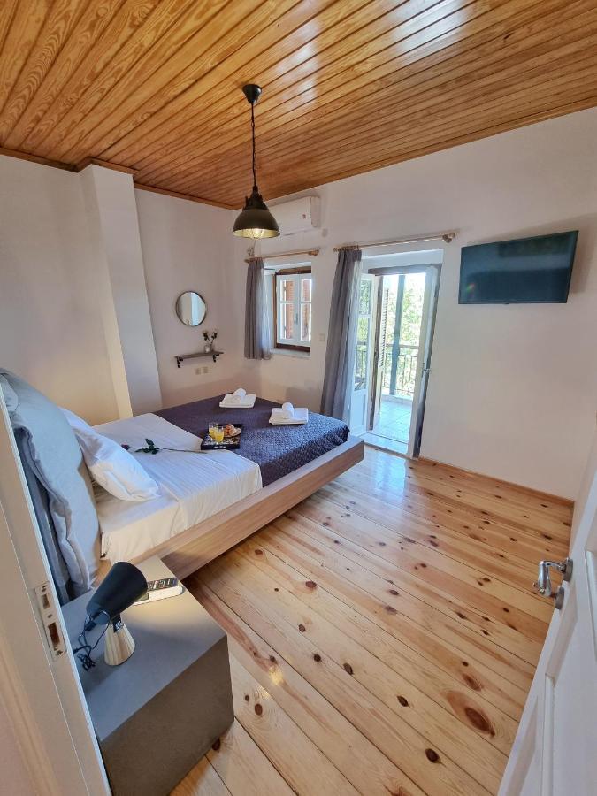 Вілла Karya Boutique Mansion Karia  Екстер'єр фото