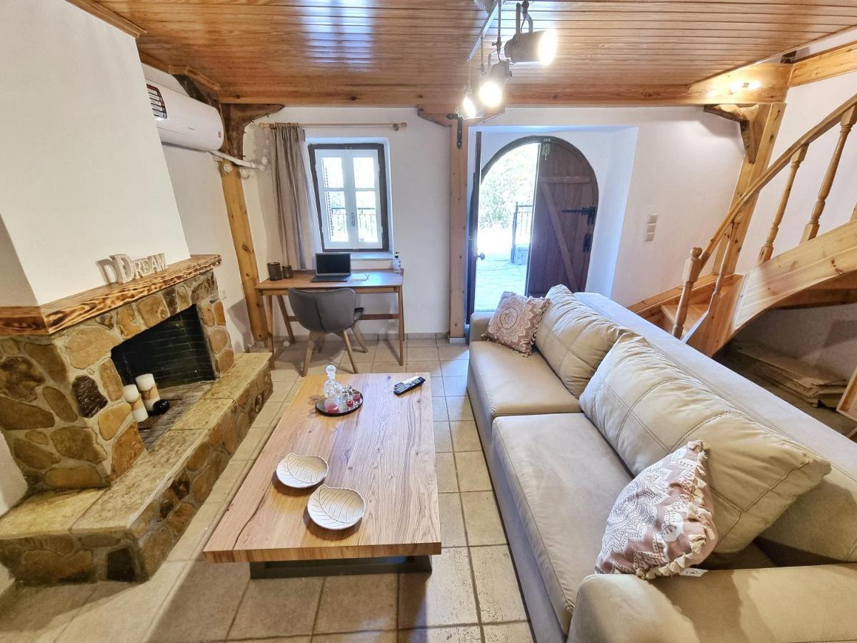 Вілла Karya Boutique Mansion Karia  Екстер'єр фото